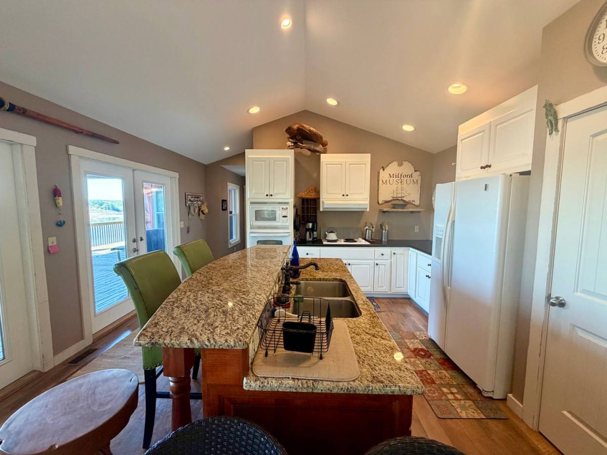 House for rent at 714 Roanoke Dr, Clarksville, VA 23927