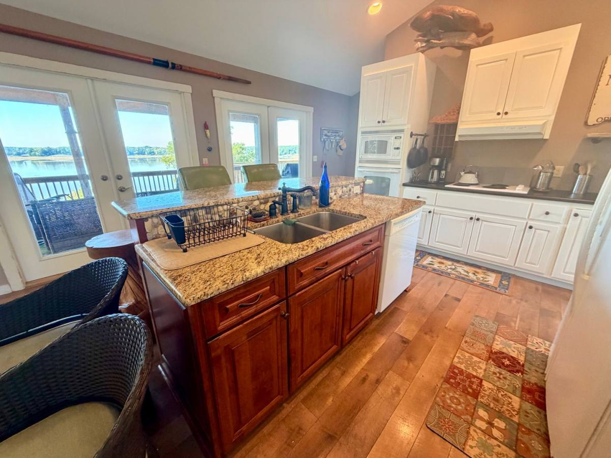 House for rent at 714 Roanoke Dr, Clarksville, VA 23927