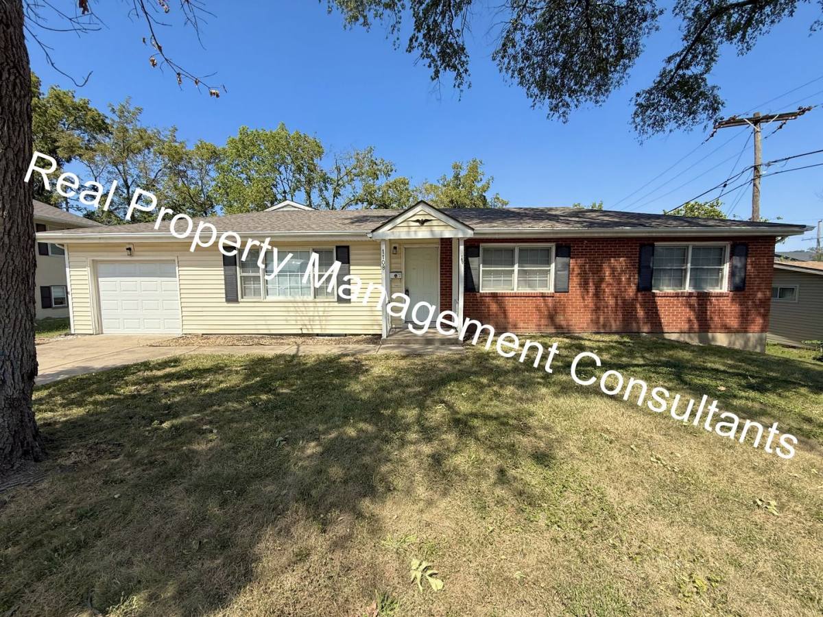 House for rent at 1108 W Elm St, Olathe, KS 66061