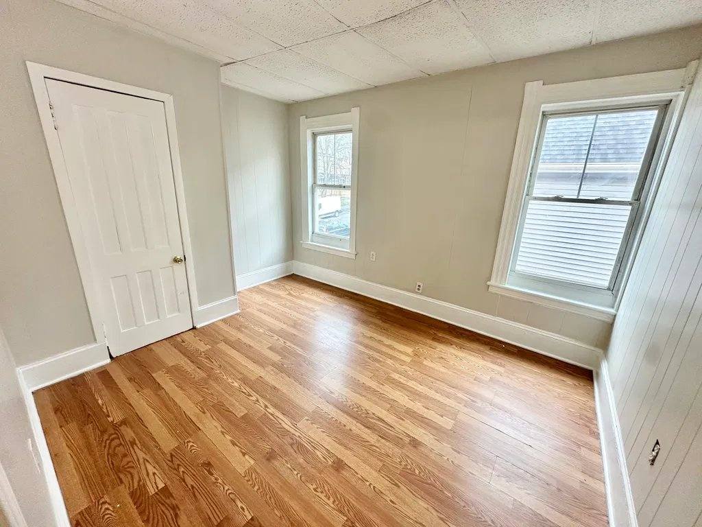 Apartment for rent at 255 Coleman St, Bridgeport, CT 06604