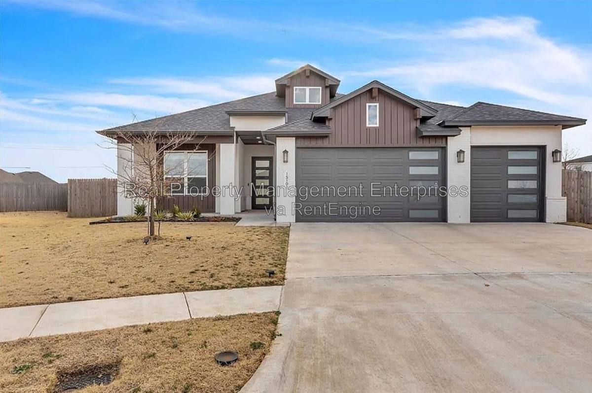 House for rent at 15101 Jasper Court, Edmond, OK 73013