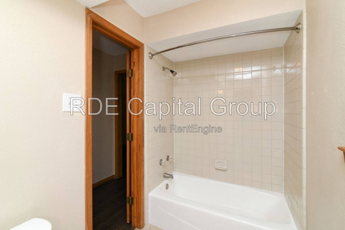 House for rent at 223 S Casa Grande Circle, Duncanville, TX 75116