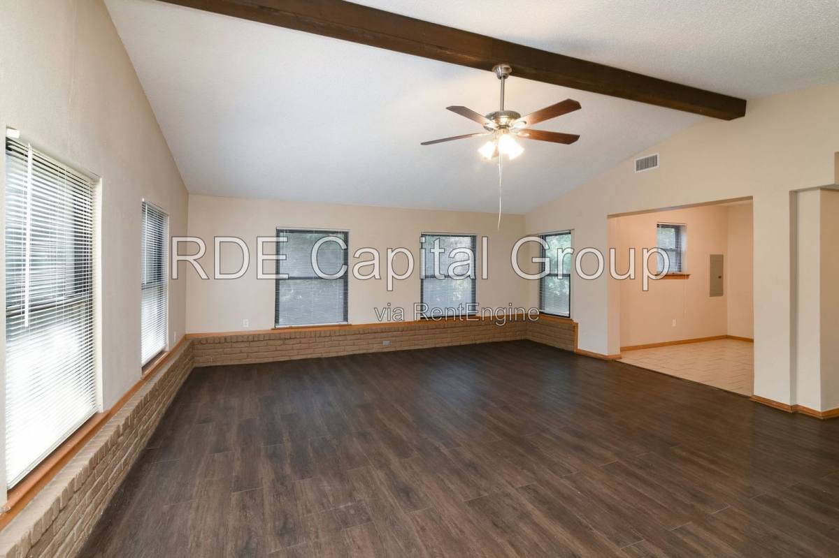 House for rent at 223 S Casa Grande Circle, Duncanville, TX 75116