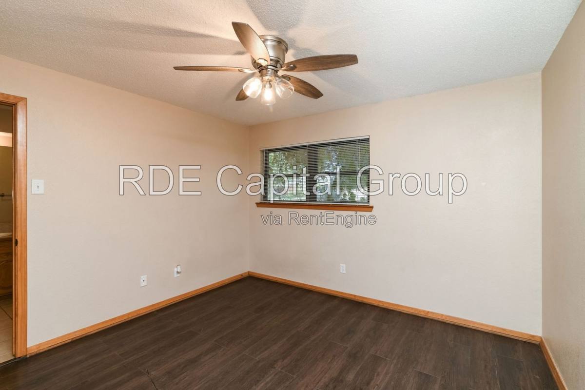 House for rent at 223 S Casa Grande Circle, Duncanville, TX 75116