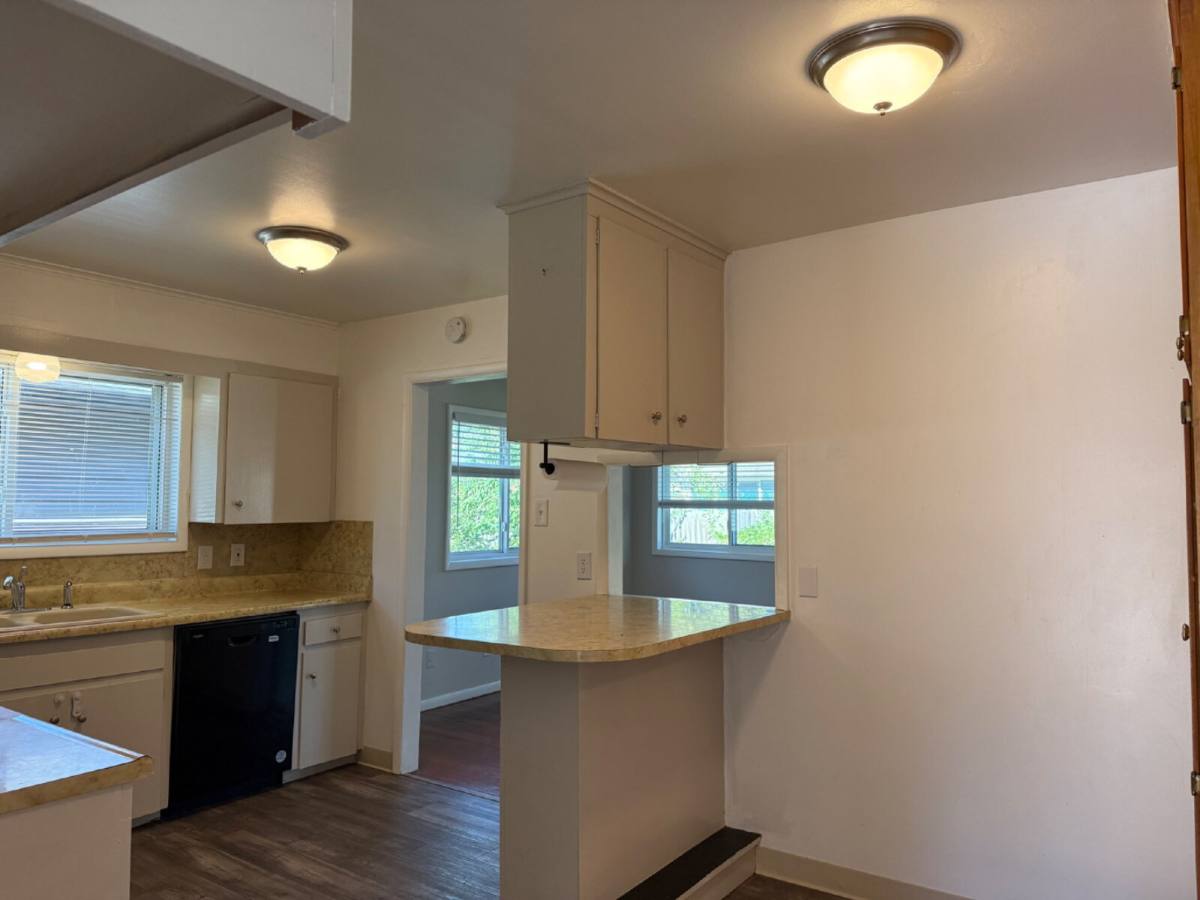 House for rent at 6635 E 27th St, Tulsa, OK 74129