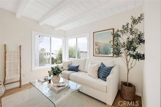 House for rent at 424 36th Place, Manhattan Beach, CA 90266