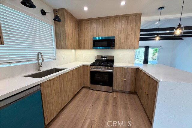 1828 N Kenwood St, Burbank, CA 91505 - House for Rent - Image 9