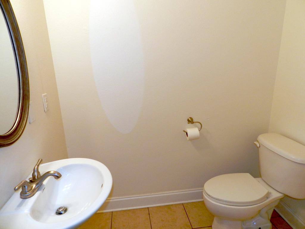 Apartment for rent at 6600 Bellaire Dr, New Orleans, LA 70124