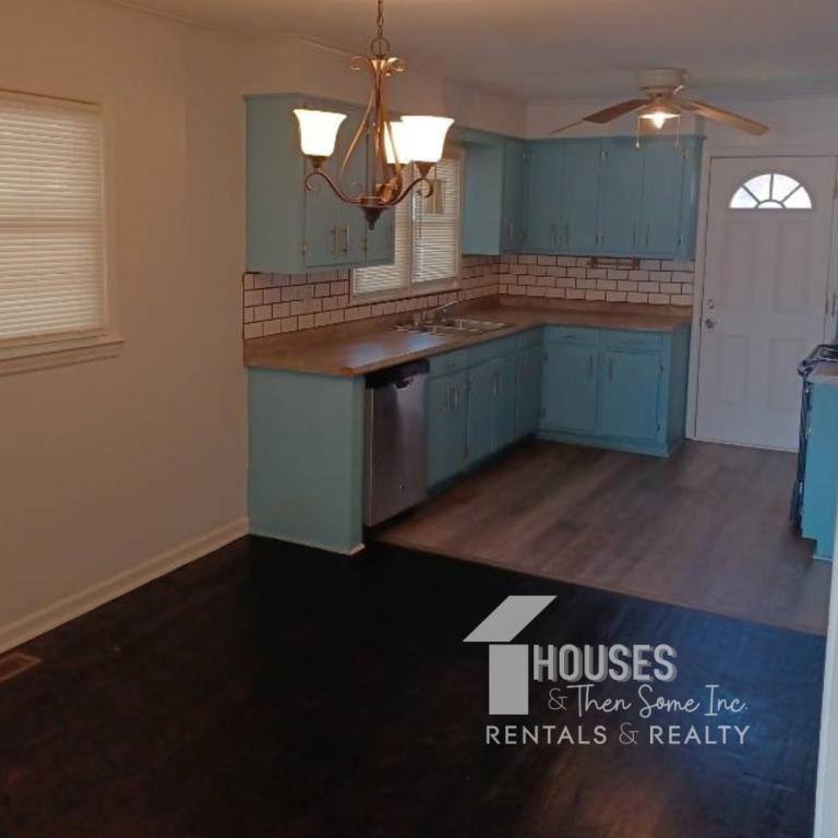 House for rent at 127 Lincoln Dr, Spartanburg, SC 29306