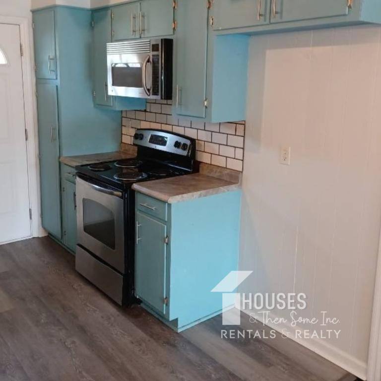 House for rent at 127 Lincoln Dr, Spartanburg, SC 29306