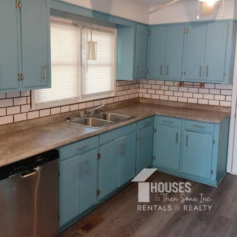 House for rent at 127 Lincoln Dr, Spartanburg, SC 29306