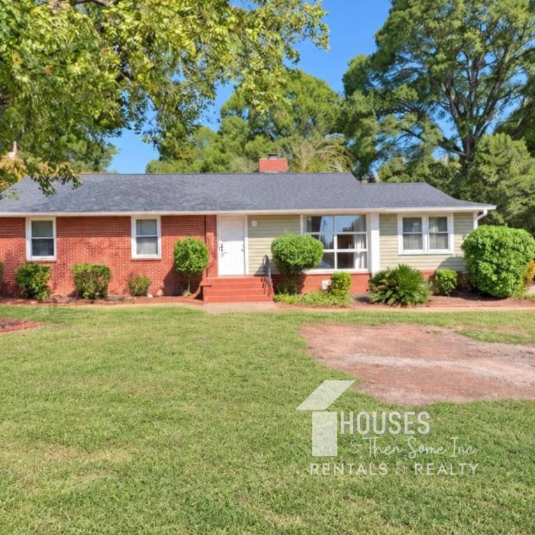 House for rent at 809 Wilson St, Anderson, SC 29621