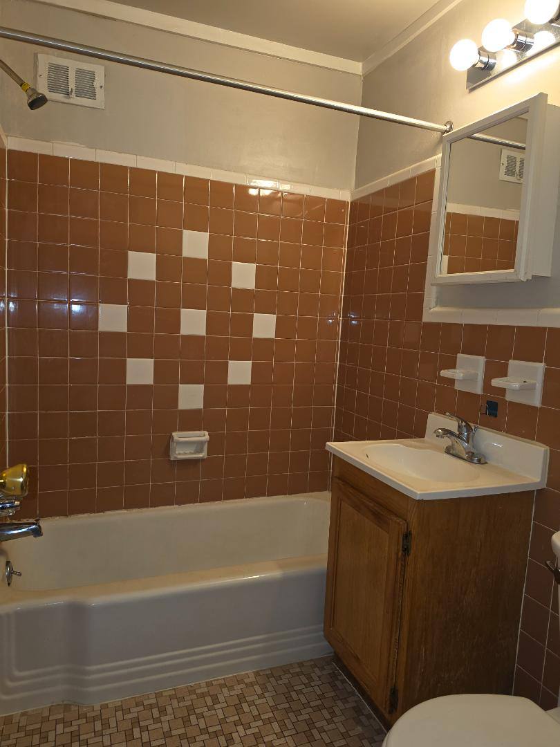 Apartment for rent at 4401 Sheffield Ave #2, Philadelphia, PA 19136