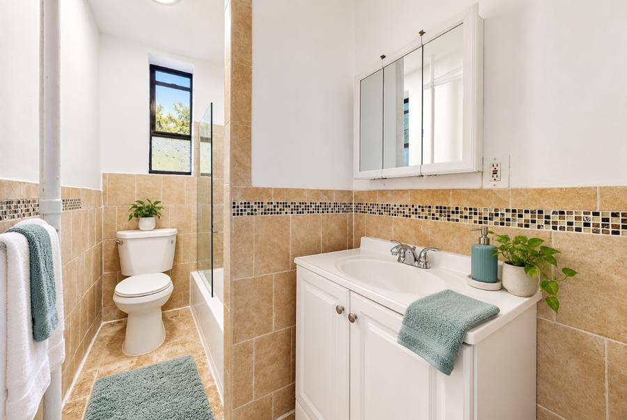 Apartment for rent at 1944 Madison Ave #1S, New York, NY 10035
