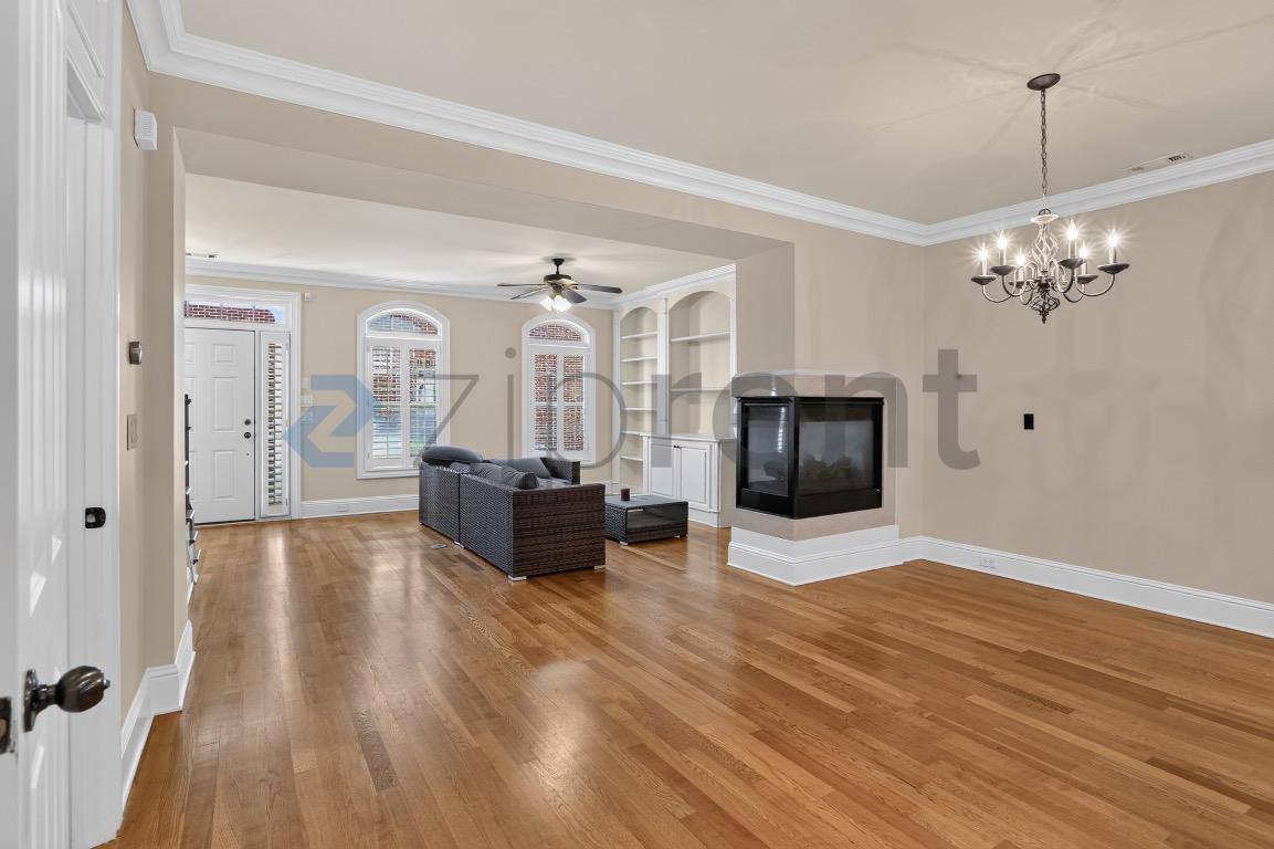 Townhouse for rent at 4977 Rosalie Rd, Alpharetta, GA 30022