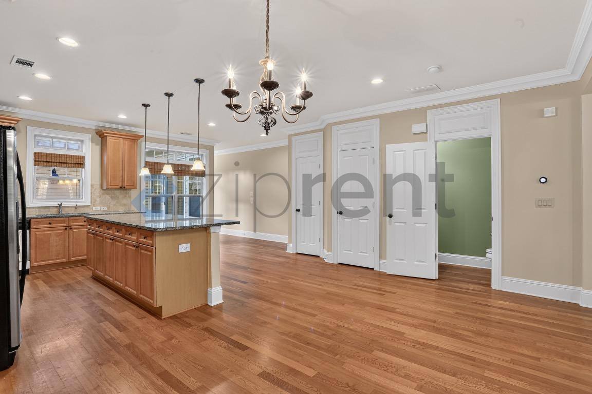 Townhouse for rent at 4977 Rosalie Rd, Alpharetta, GA 30022