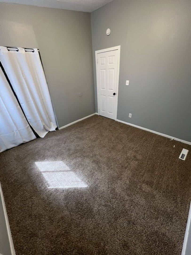 House for rent at 2204 Wilson Ave, Granite City, IL 62040