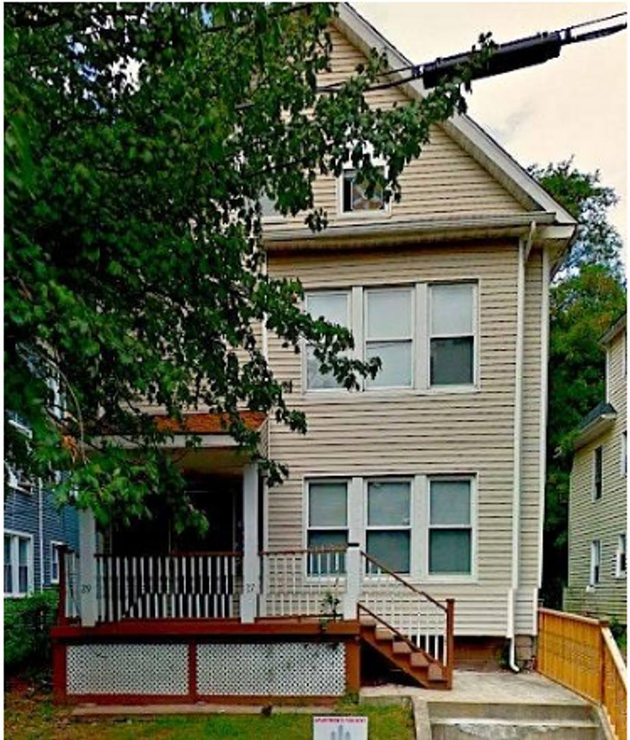 Apartment for rent at 27 Harding Place, New Haven, CT 06511