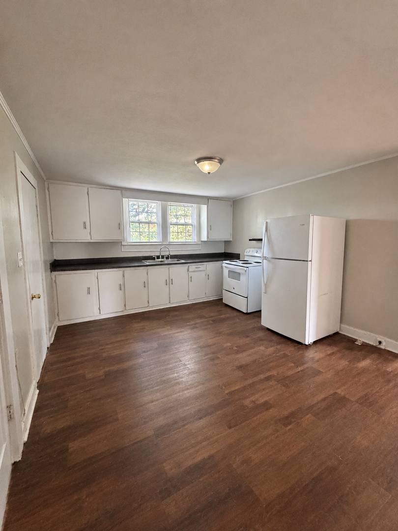 House for rent at 912 N Main St, Graham, NC 27253