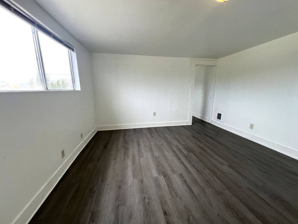 Apartment for rent at 93677 Newport Lane, Coos Bay, OR 97420