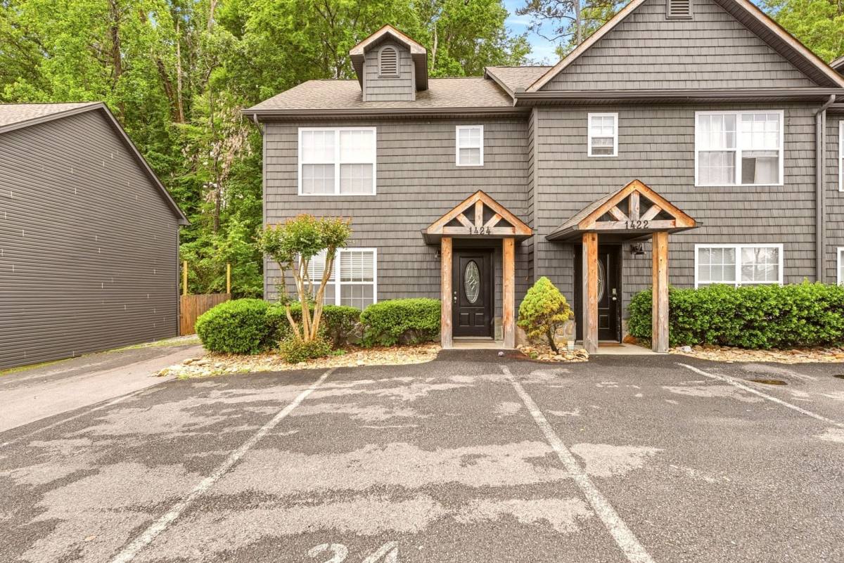 Townhouse for rent at 1424 William Holt Blvd, Sevierville, TN 37862