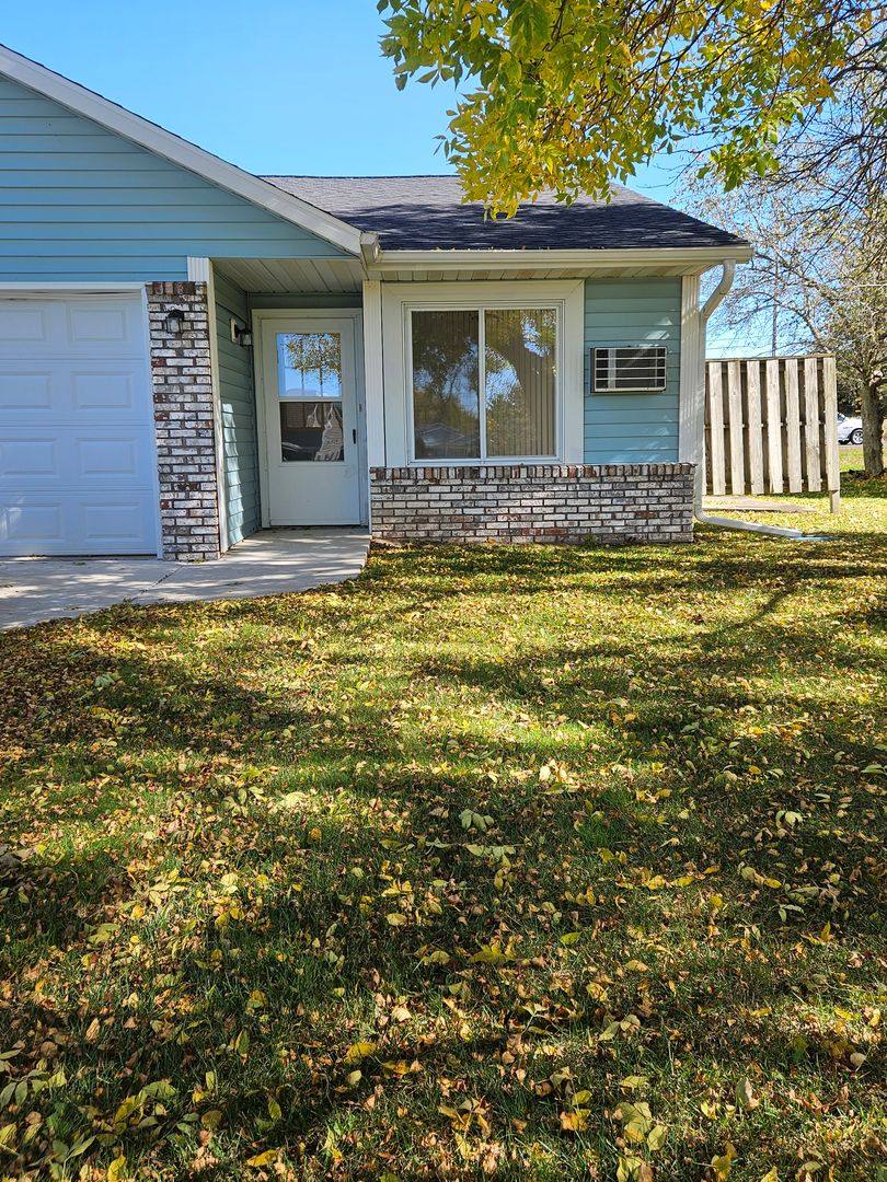 Townhouse for rent at East Ridge Townhomes, 2411 Monique Lane, Marshfield, WI 54449