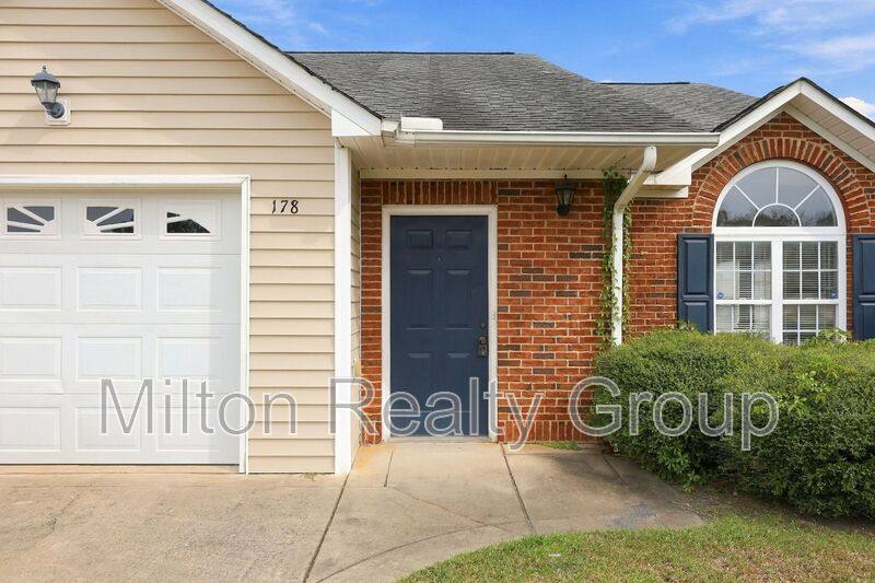 Apartment for rent at 178 Ariel St, Lillington, NC 27546