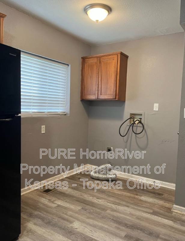 Apartment for rent at 511 SW Tyler St #9, Topeka, KS 66603