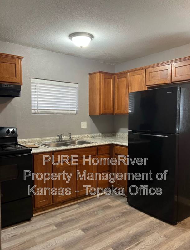 Apartment for rent at 511 SW Tyler St #9, Topeka, KS 66603