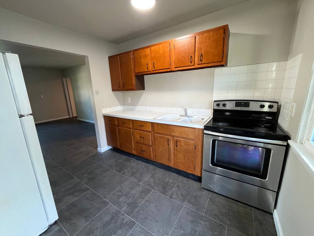 Apartment for rent at 4601 4605 4611 4613 - 12th St, Rock Island, IL 61201