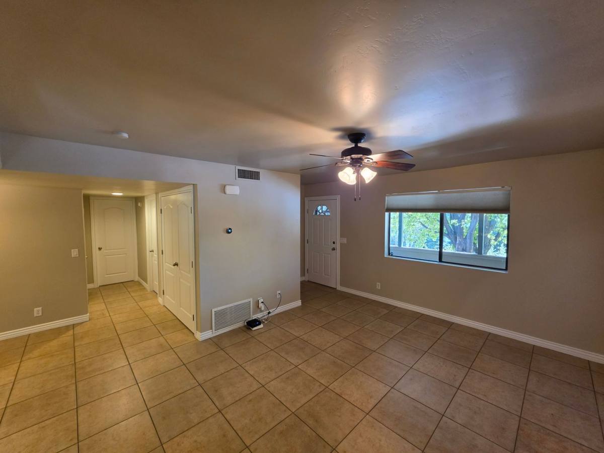 3200 S Litzler Dr #12-250, Flagstaff, AZ 86001 - Condo for Rent - Image 7