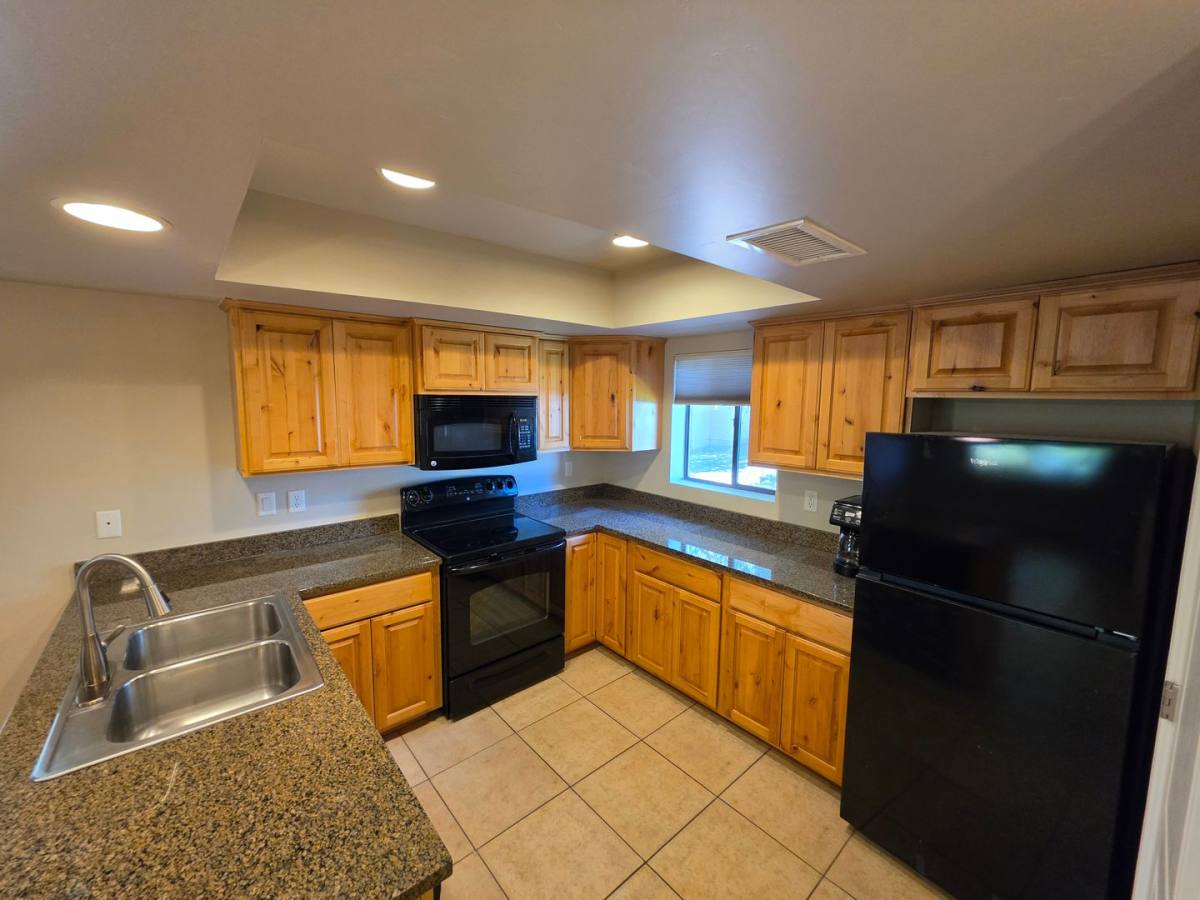 3200 S Litzler Dr #12-250, Flagstaff, AZ 86001 - Condo for Rent - Image 10