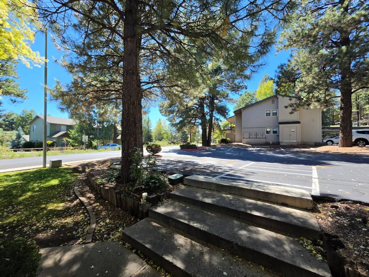 3200 S Litzler Dr #12-250, Flagstaff, AZ 86001 - Condo for Rent - Image 3