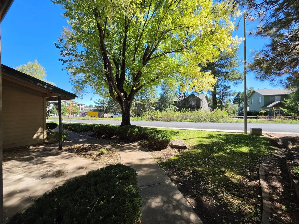 3200 S Litzler Dr #12-250, Flagstaff, AZ 86001 - Condo for Rent - Image 2