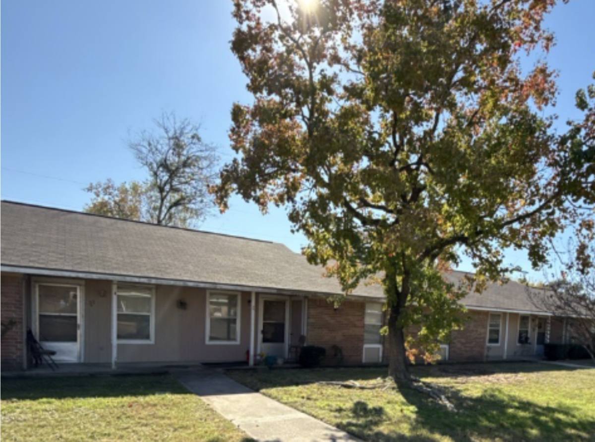 Apartment for rent at 1015 Church St, Navasota, TX 77868