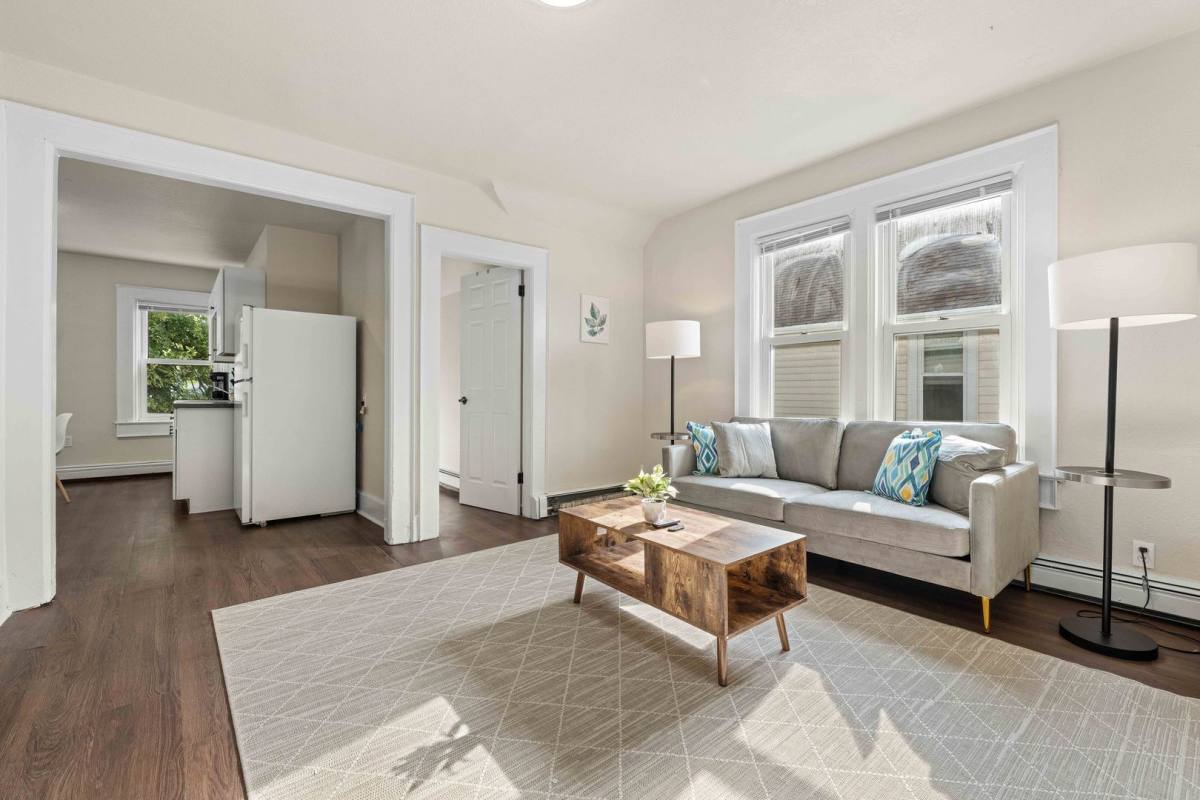 Apartment for rent at 529-531 5th St, Green Bay, WI 54304
