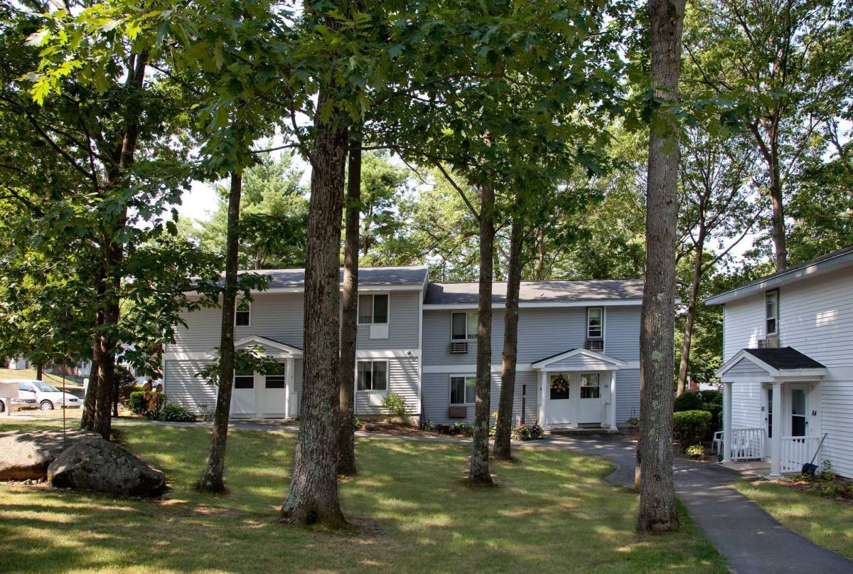 Apartment for rent at 1 Beacon Dr, Palmer, MA 01069