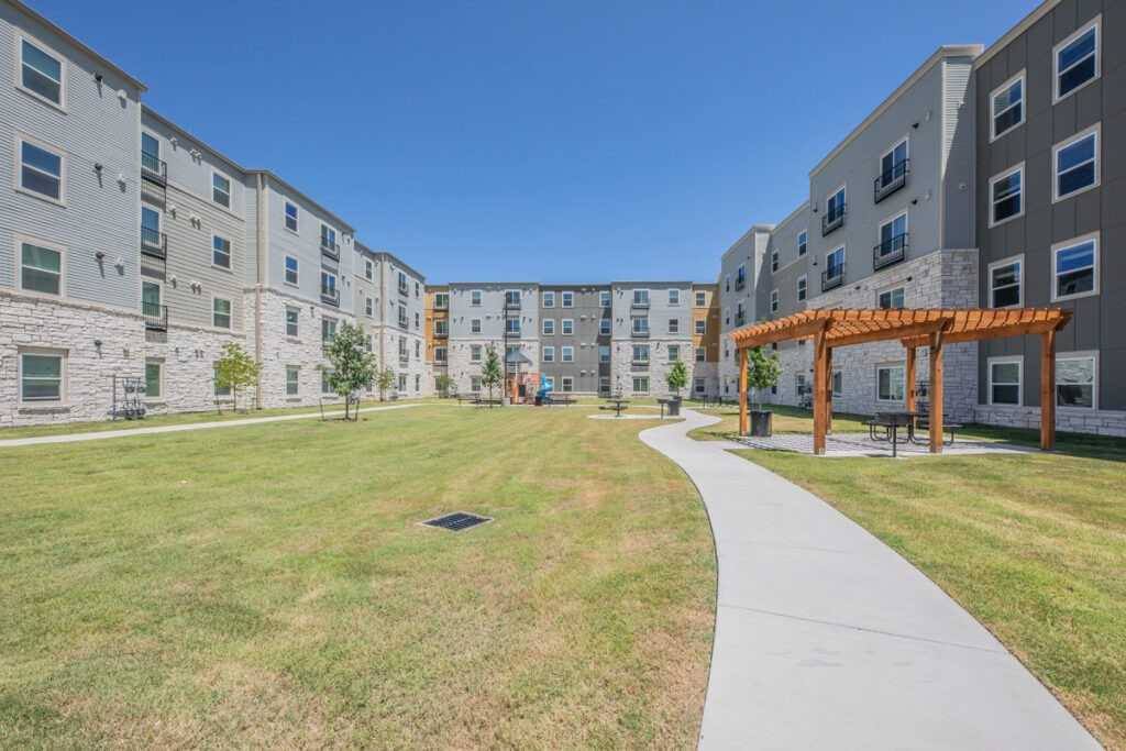 Apartment for rent at 1975 Russell Cave Rd, Lexington, KY 40511