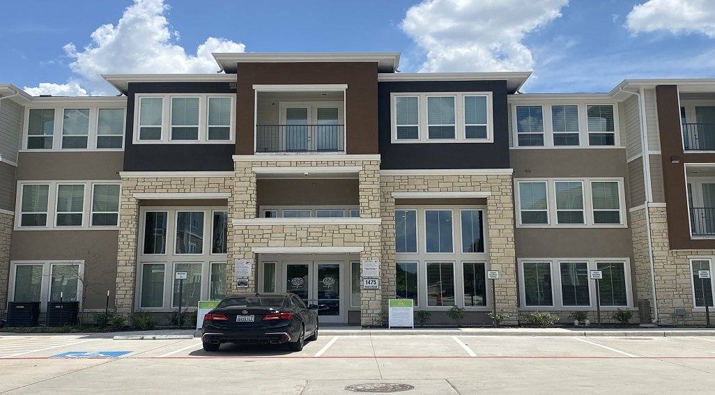 Apartment for rent at 1475 Gears Rd, Houston, TX 77067