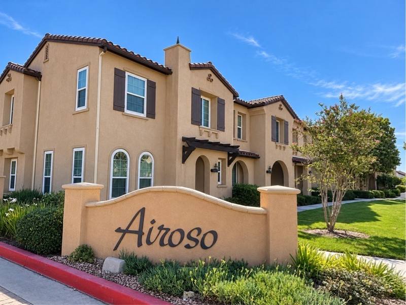 Townhouse for rent at 6108 Alida Row, San Diego, CA 92130