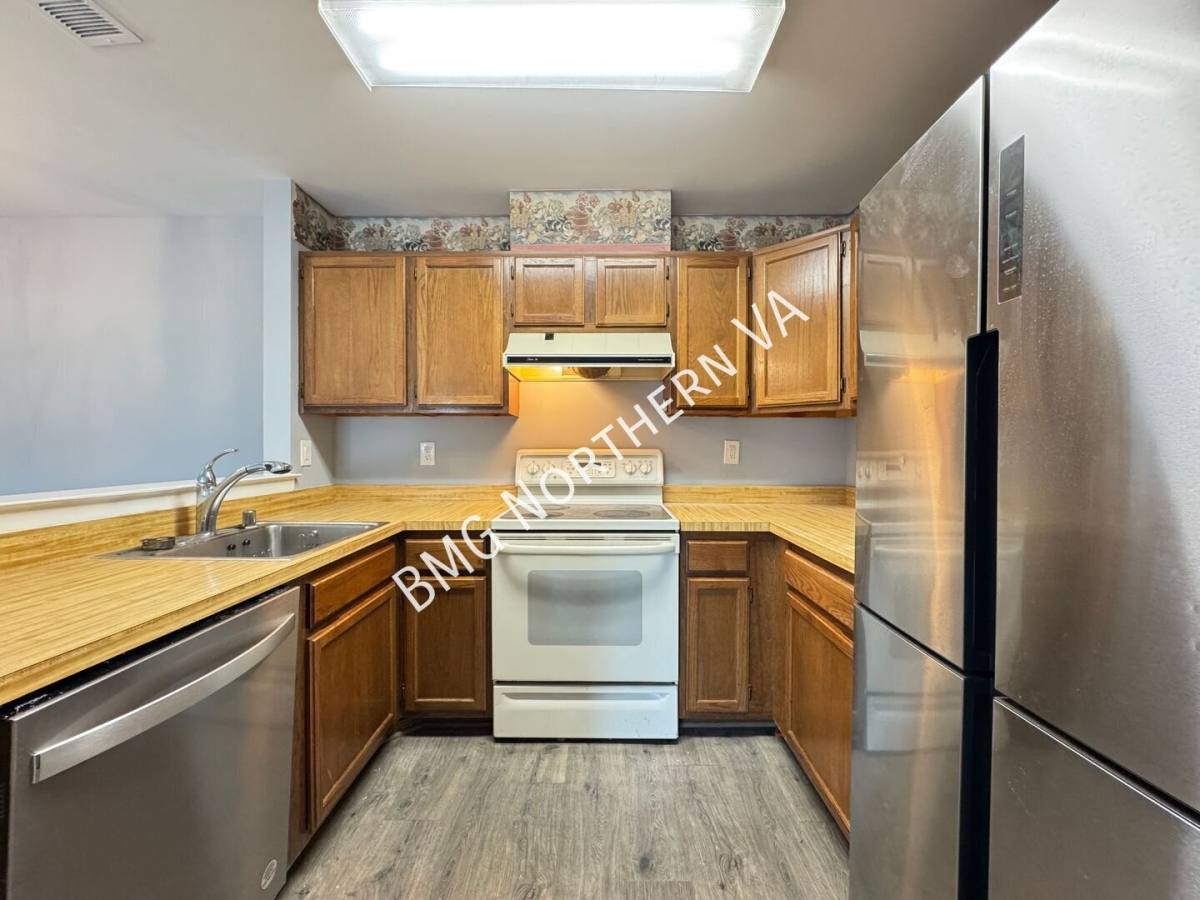 Condo for rent at 7825 Harrowgate Circle #D-144, Springfield, VA 22152