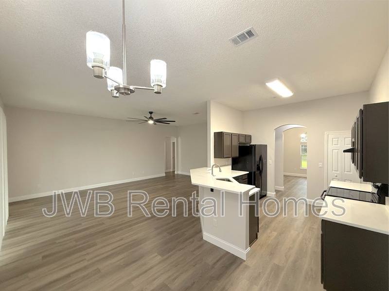 House for rent at 557 Grand Parke Dr, St. Johns, FL 32259