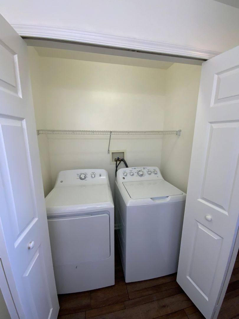 Townhouse for rent at 17-19 Farmland Rd, Leola, PA 17540