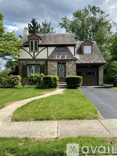 House for rent at 1632 Greenleaf St, Allentown, PA 18102