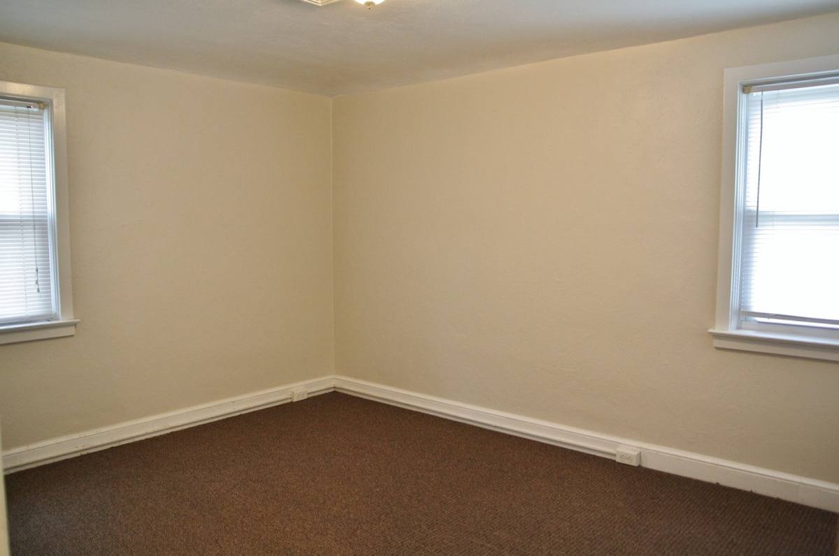 Apartment for rent at 4008 Walnut St, Harrisburg, PA 17109