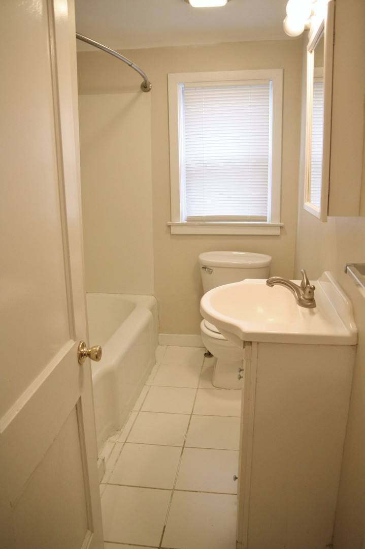 Apartment for rent at 4008 Walnut St, Harrisburg, PA 17109