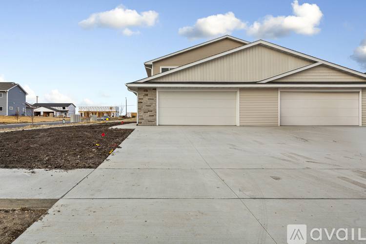 Apartment for rent at 3200 Noble Dr, Mankato, MN 56001
