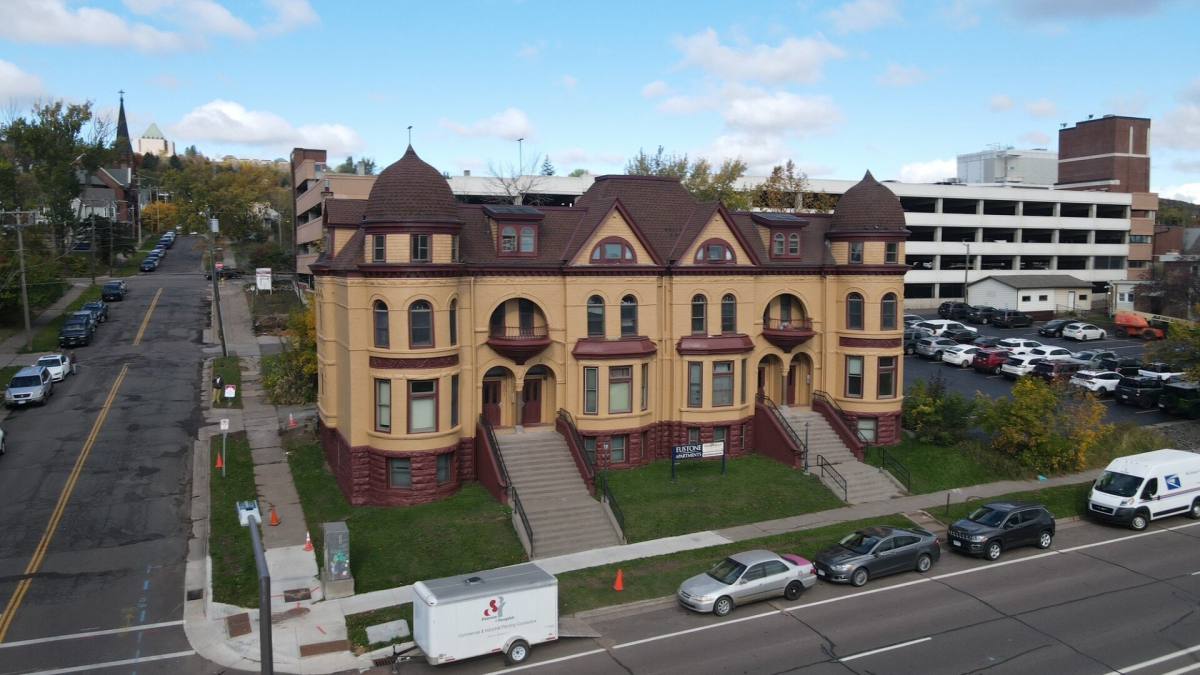 Townhouse for rent at 303 E 3rd St #35, Duluth, MN 55805