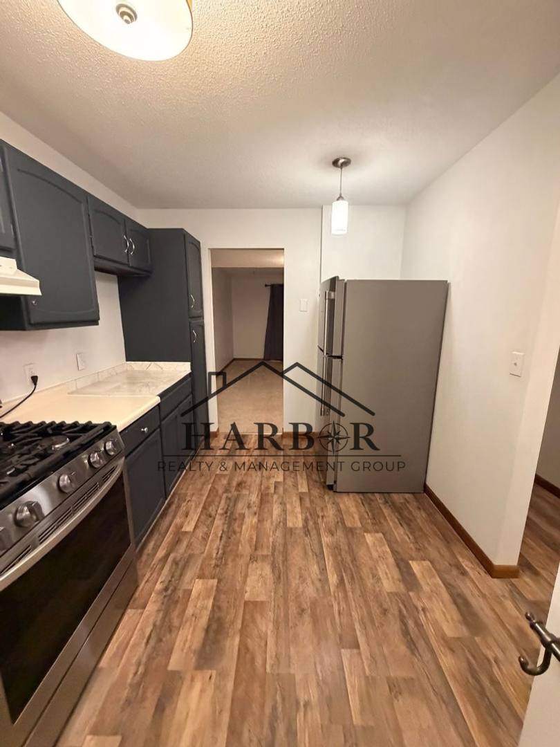 Townhouse for rent at 154 21st St NW, Owatonna, MN 55060