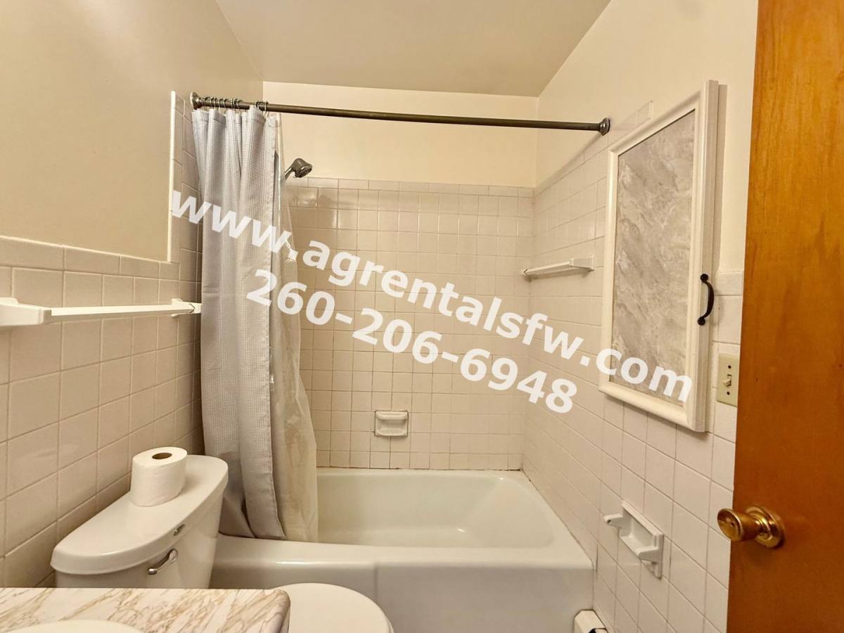 Apartment for rent at 901-931 W Brookwood Court, New Haven, IN 46774